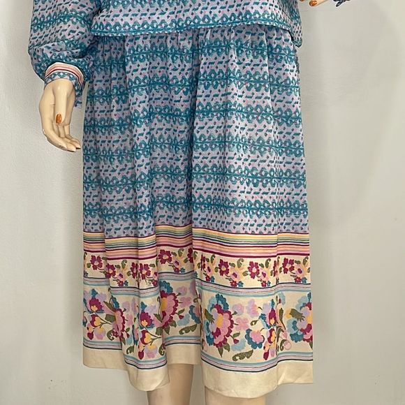 Vintage Abstract Floral 70s Femme Dress - Picture 10 of 16